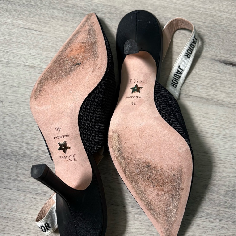 Dior Black and White Heels with Textured Design - Picture 3 of 7